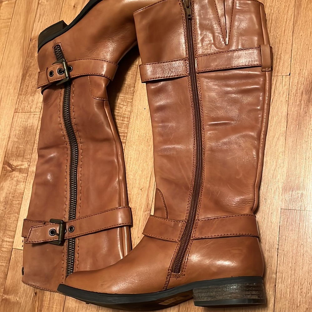 Steve Madden boots. In great condition. Size 6.5 - Picture 6 of 9